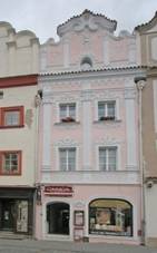M�stsk� d�m, Pern�t�nsk� n�m. 48, Pardubice.JPG