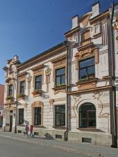 M�stsk� d�m, Jind�i�sk� 698, Pardubice.JPG