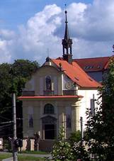 https://upload.wikimedia.org/wikipedia/commons/thumb/f/f6/Kostel_Panny_Marie_Bolestn%C3%A9_04.JPG/1024px-Kostel_Panny_Marie_Bolestn%C3%A9_04.JPG