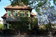 Krizova vila 02.jpg