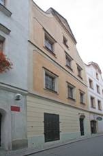 M�stsk� d�m, Kosteln� 102, Pardubice.JPG