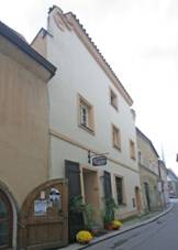 M�stsk� d�m, Kosteln� 105, Pardubice.JPG