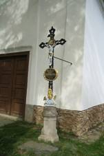 Wayside cross near chapel of Saint Magdalene in E�, Pelh�imov District.jpg