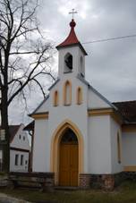 https://upload.wikimedia.org/wikipedia/commons/thumb/e/e9/P%C3%ADseck%C3%A1_Smole%C4%8D_%28Slab%C4%8Dice%29_%281.%29.jpg/800px-P%C3%ADseck%C3%A1_Smole%C4%8D_%28Slab%C4%8Dice%29_%281.%29.jpg