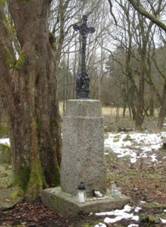 http://www.drobnepamatky.cz/files/imagecache/860/2015/lestkov-13187.jpg