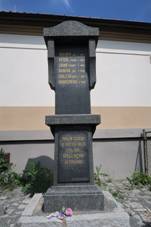 https://upload.wikimedia.org/wikipedia/commons/thumb/c/c1/Struha%C5%99e_%284%29.jpg/800px-Struha%C5%99e_%284%29.jpg