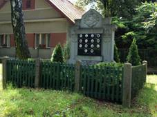 Kovansko, pam�tn�k.jpg