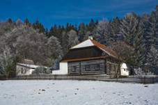 http://www.jedlova.com/image.php?nid=6793&oid=1090602&width=520&height=346