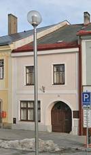 File:M�stsk� d�m (Poli�ka), n�m. Palack�ho 182.JPG
