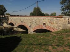 Protivec, silni�n� most p�es Zlat� potok.jpg