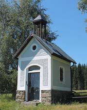 https://upload.wikimedia.org/wikipedia/commons/thumb/7/7e/Zbytiny%2C_Sp%C3%A1lenec%2C_kaple_%282020-08-21%3B_01%29.jpg/1280px-Zbytiny%2C_Sp%C3%A1lenec%2C_kaple_%282020-08-21%3B_01%29.jpg