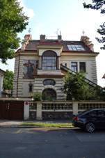 Praha, Bubene�, vila �p. 151 v ul. Slav��kova 01.JPG
