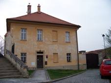 Hostiva�, Domk��sk� 1, fara.jpg