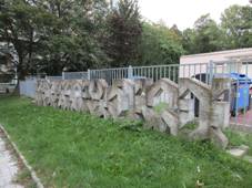 Dekorativn� st�na-�luknovsk�, St��kov (01).jpg