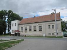 Iva� (PV), sokolovna.jpg