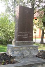 https://upload.wikimedia.org/wikipedia/commons/thumb/1/15/Klopotovice%2C_pomn%C3%ADk_II._sv._v%C3%A1lka.jpg/1280px-Klopotovice%2C_pomn%C3%ADk_II._sv._v%C3%A1lka.jpg