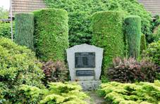 World War I memorial in Lh�ta 01.jpg