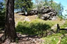 Pohled p�es p��kop na hradn� j�dro