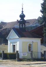 Kaple na n�vsi v Poplzi (Q78782322) 01.jpg