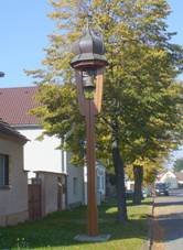 Zvoni�ka na n�vsi v Ra�ic�ch (Q78791208).jpg