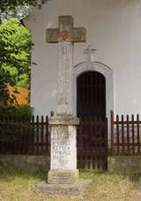 https://upload.wikimedia.org/wikipedia/commons/thumb/9/9b/KaplickaBrazna.jpg/800px-KaplickaBrazna.jpg