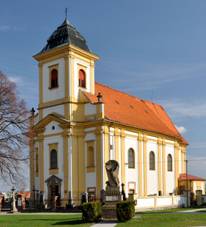 Kostel sv. Vav�ince se h�bitovem.jpg