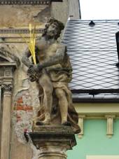 File:Sloup se sochou Ecce Homo (�ternberk), socha.JPG