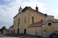 Podsrp farn� kostel 01.JPG