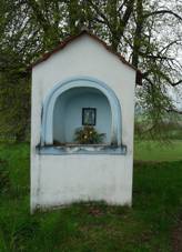 https://upload.wikimedia.org/wikipedia/commons/thumb/5/50/D%C4%9Bdice_-_kapli%C4%8Dka.jpg/1024px-D%C4%9Bdice_-_kapli%C4%8Dka.jpg