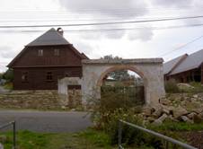 DubecBauernhaus 01.jpg