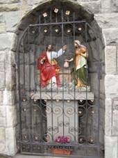http://foto.turistika.cz/foto/14738/92712/lrg_djablunkovkostelbozihotela08sochyzamrizi.jpg