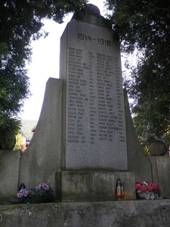 File:Oldrichovice evang. hrbitov pomnik WW1.JPG