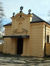 Trebic Jewish Cemetery11.jpg