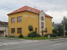 Rapotice, �kola.jpg