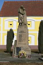 https://upload.wikimedia.org/wikipedia/commons/thumb/d/df/Borkovice_%284%29.JPG/1280px-Borkovice_%284%29.JPG
