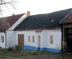 https://upload.wikimedia.org/wikipedia/commons/thumb/7/7a/T%C4%9Bmice%2C_%C4%8D._p._48.jpg/1024px-T%C4%9Bmice%2C_%C4%8D._p._48.jpg