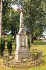 https://upload.wikimedia.org/wikipedia/commons/thumb/1/1d/Plchl%C5%AFvky_k%C5%99%C3%AD%C5%BEek.jpg/800px-Plchl%C5%AFvky_k%C5%99%C3%AD%C5%BEek.jpg