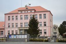 Z�kladn� �kola