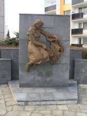 http://www.vets.cz/vpm/foto/mista/nahled/ceska-republika/olomoucky-kraj/sumperk/mohelnice-3551/11838_mohelnice-pamatnik-obetem-fasismu-celek-.jpg