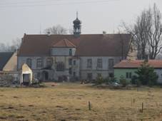 https://upload.wikimedia.org/wikipedia/commons/thumb/e/ef/Mradice_z%C3%A1mek.JPG/1280px-Mradice_z%C3%A1mek.JPG