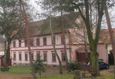 https://upload.wikimedia.org/wikipedia/commons/thumb/2/29/Opo%C4%8Dno_n%C3%A1ves.JPG/1280px-Opo%C4%8Dno_n%C3%A1ves.JPG