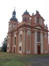 https://upload.wikimedia.org/wikipedia/commons/thumb/6/63/Church_of_the_Holy_Trinity_in_Valec.JPG/800px-Church_of_the_Holy_Trinity_in_Valec.JPG