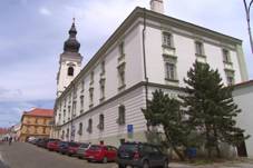http://www.ceskatelevize.cz/ct24/sites/default/files/styles/scale_1180/public/images/1051515-572156.jpg?itok=iVlrB4On