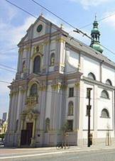 Kostel sv. Vojt�cha a Zemsk� archiv.jpg